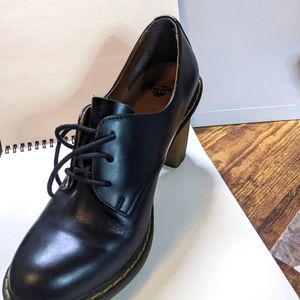 Dr Martens Heels Oxfords Excellent condition Size 7 Rare 90s Grunge Goth style
